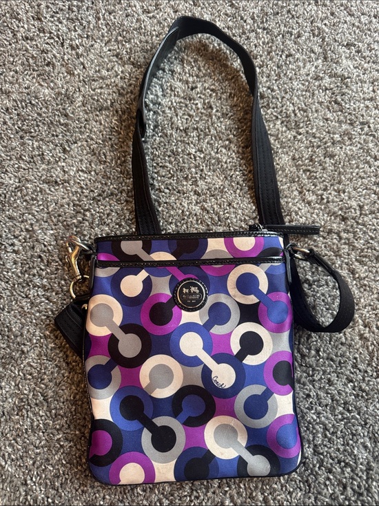 Coach Handbags - Coach Alex Op Art Swingpack Purple, Navy & Black Geometric Crossbody style#43381